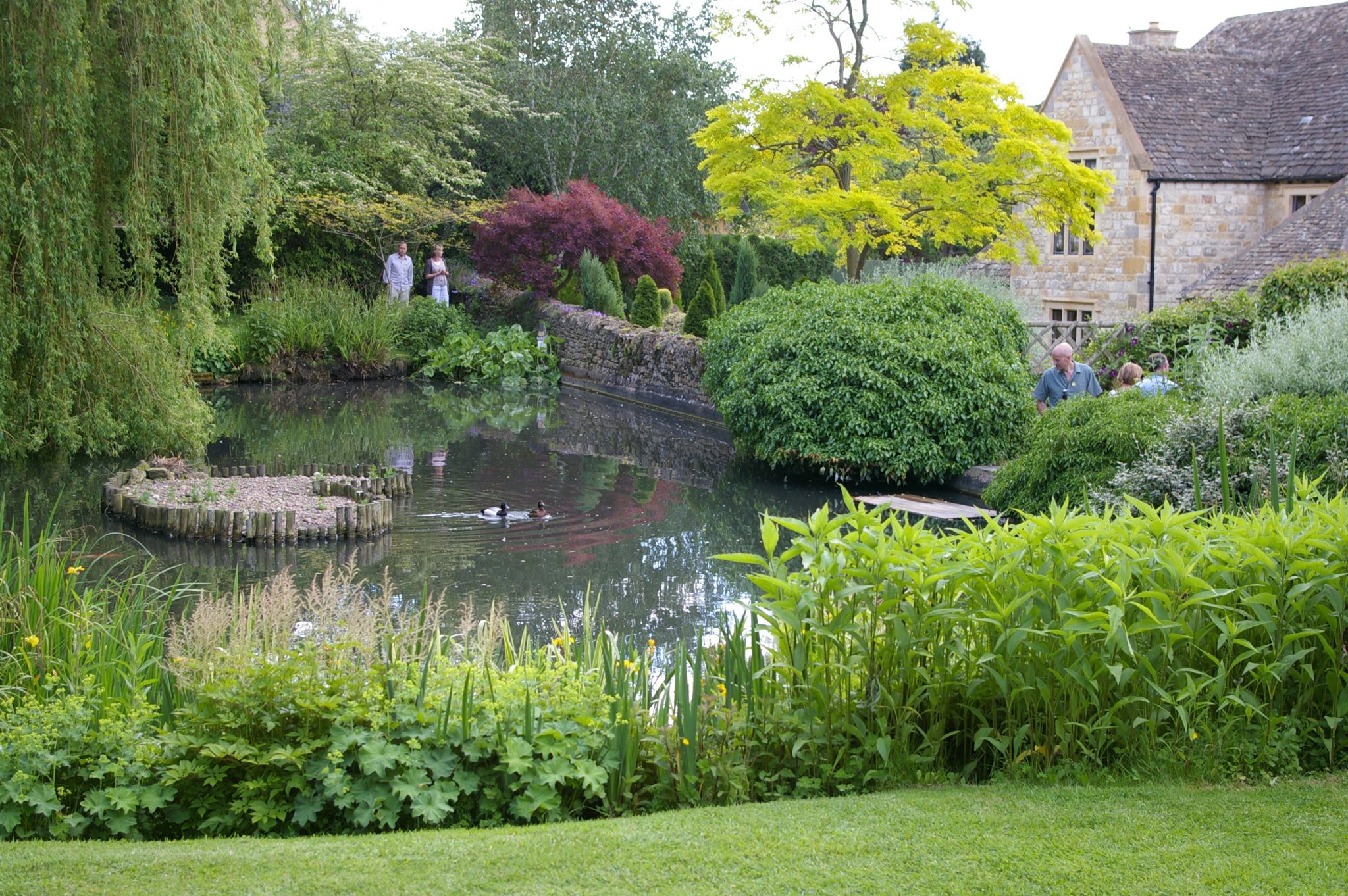 Warren Farmhouse, one of a wondrous group of Cotswold gardens